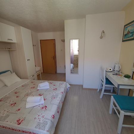 Private Room In The Center Of Split Exterior photo