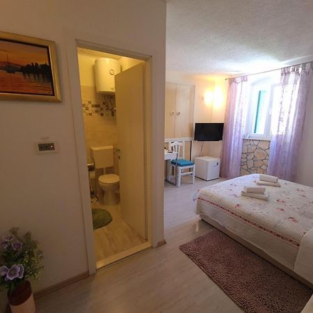 Private Room In The Center Of Split Exterior photo