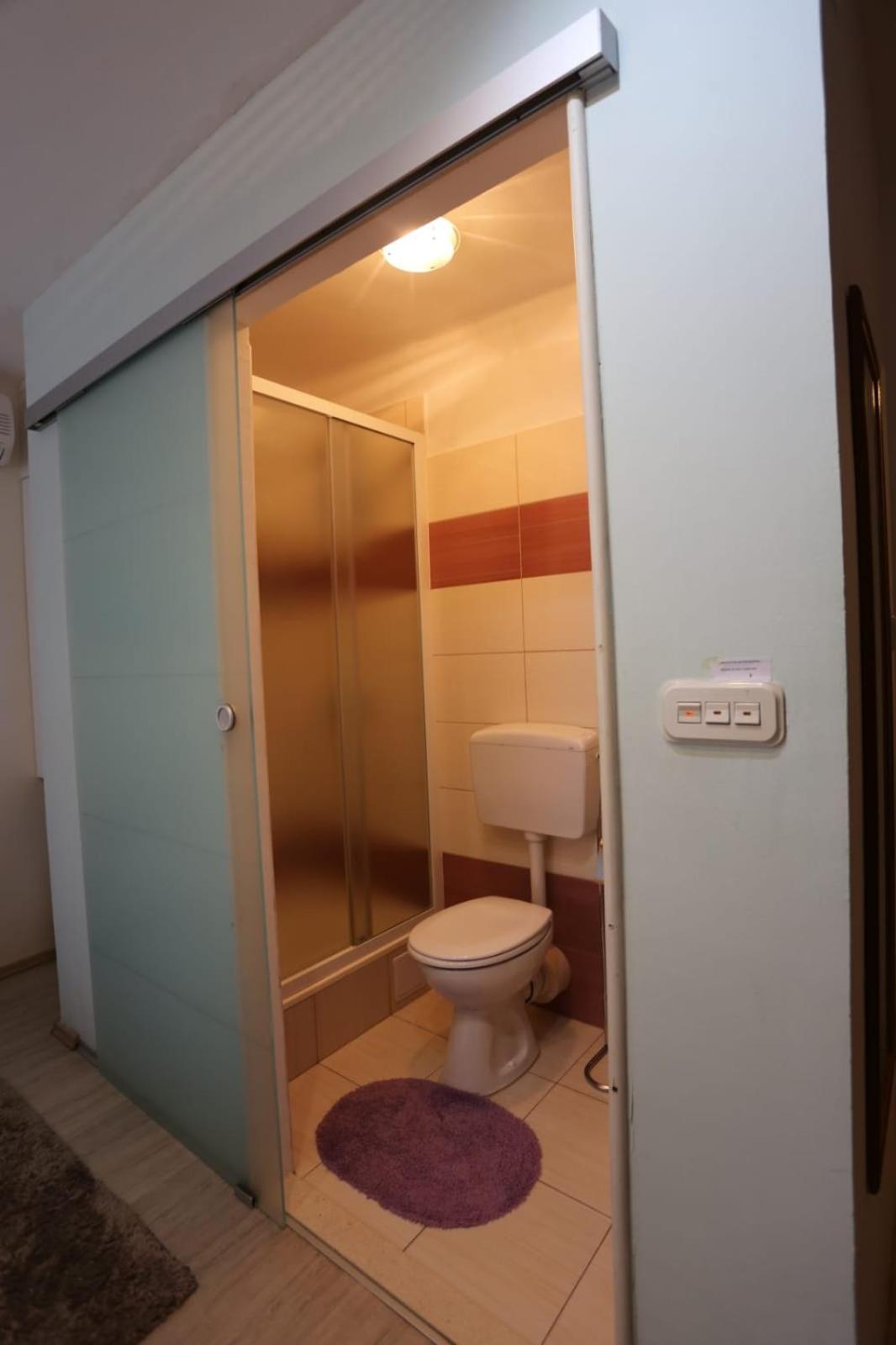 Private Room In The Center Of Split Room photo