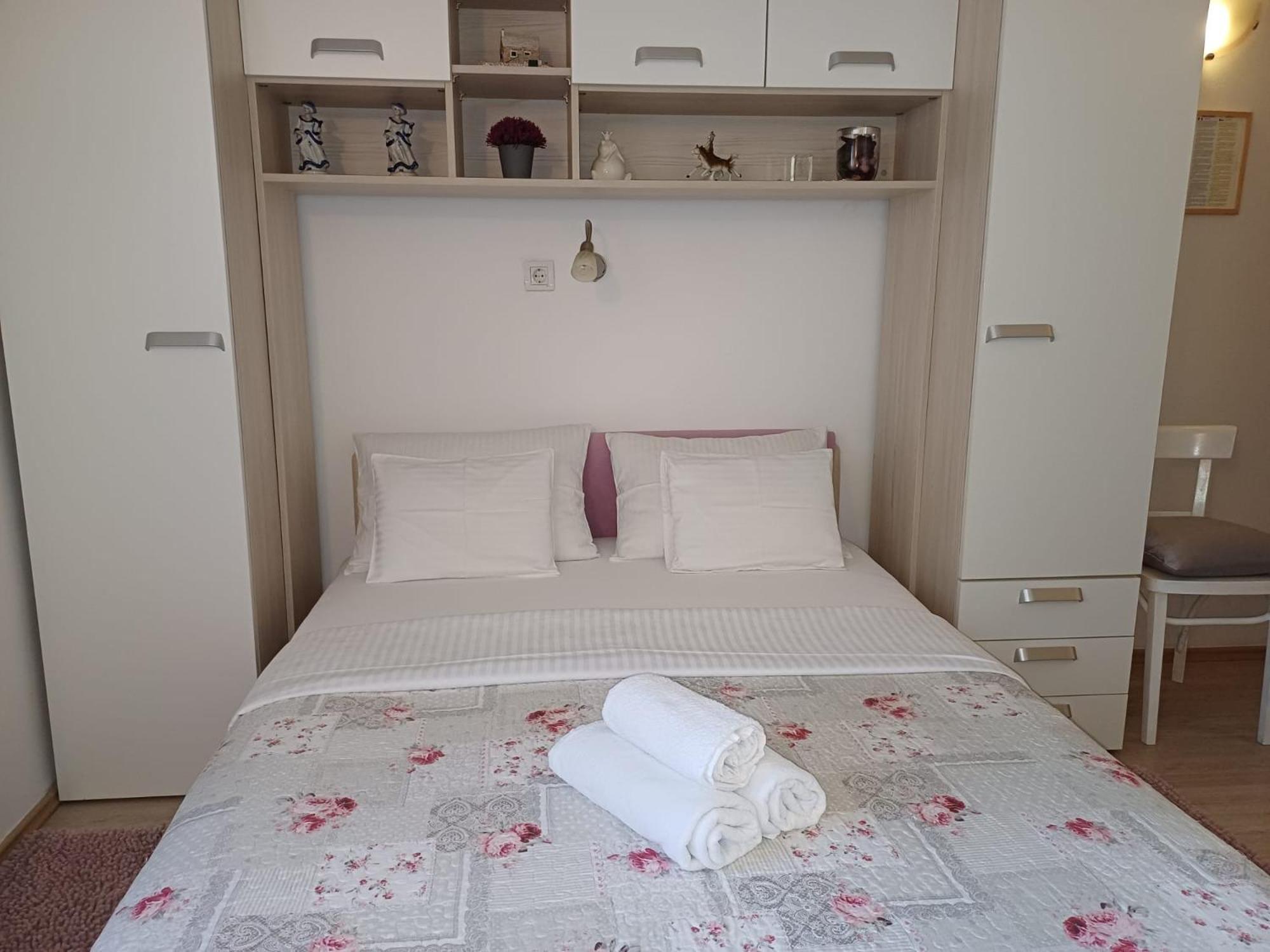 Private Room In The Center Of Split Exterior photo