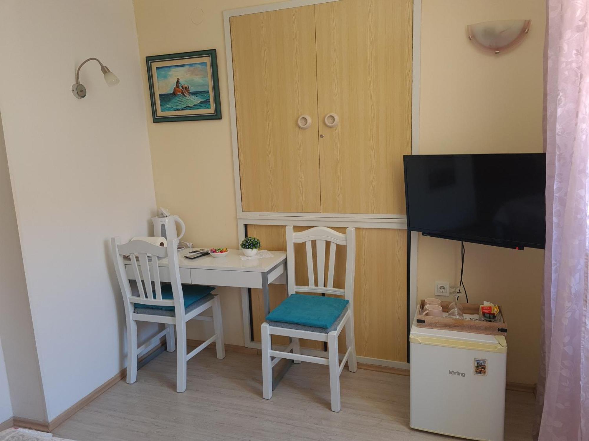 Private Room In The Center Of Split Room photo